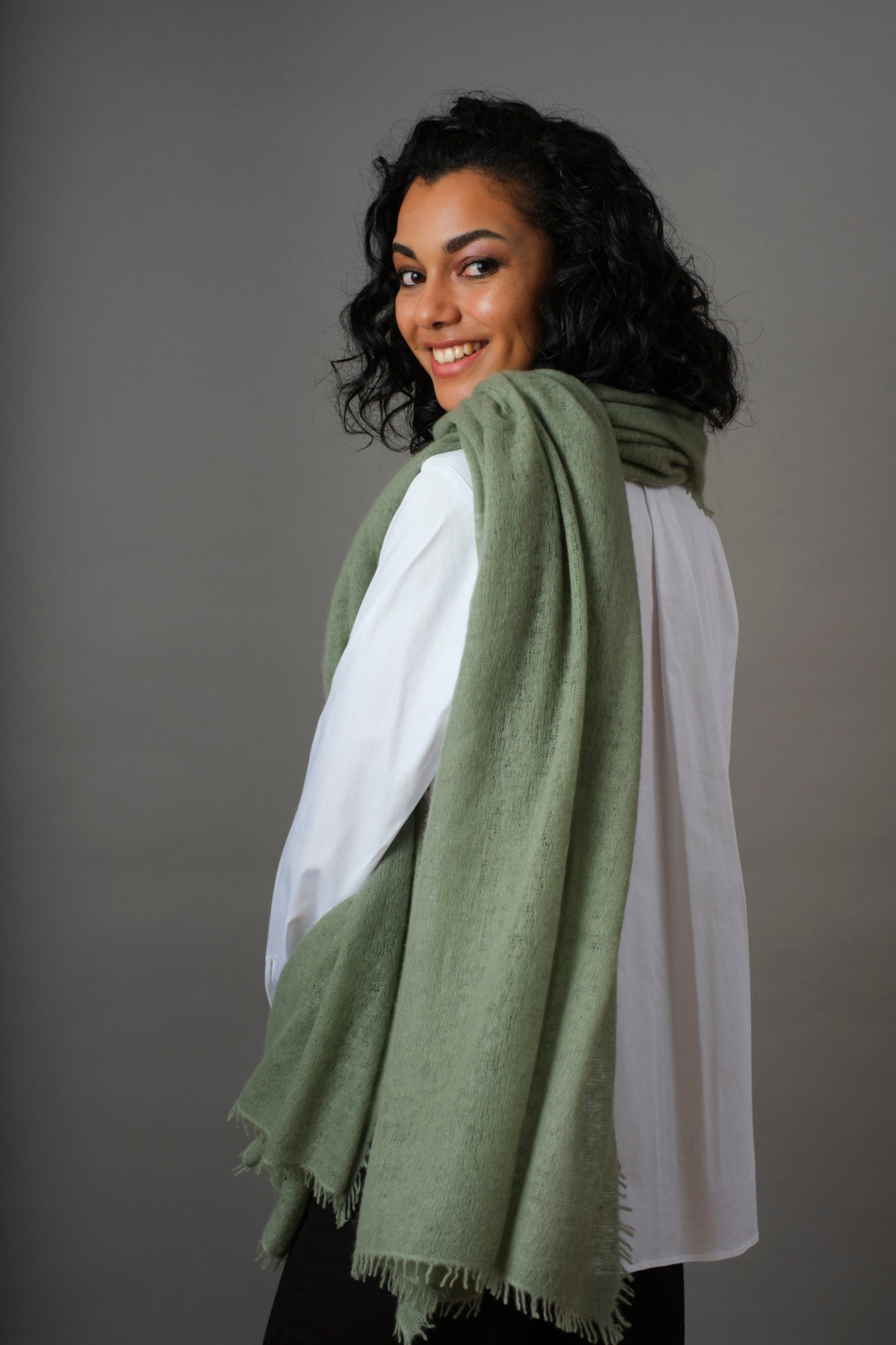 Cashmere scarf Oil Green