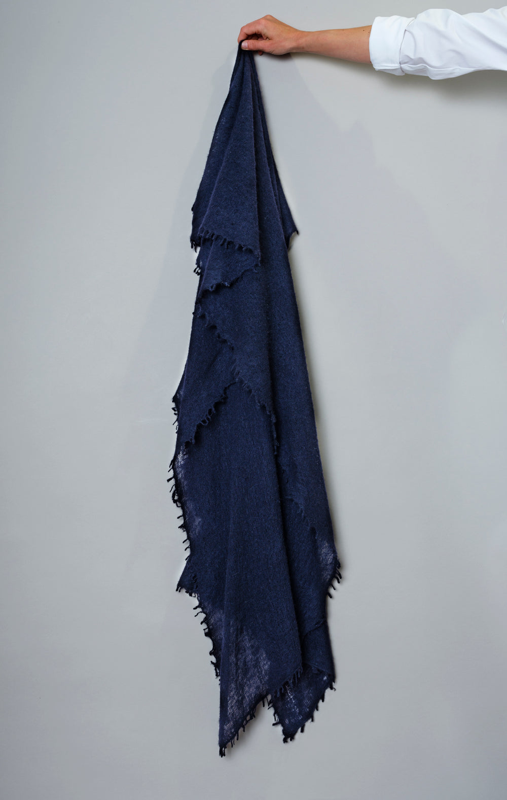 Cashmere scarf navy