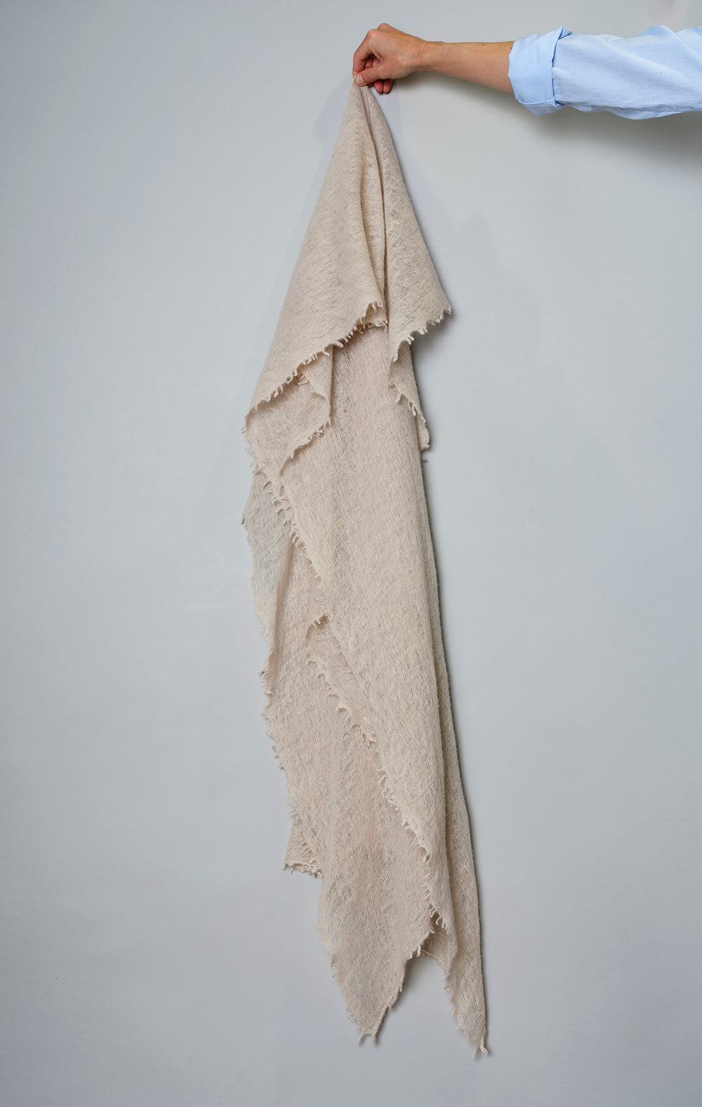 Oyster cashmere scarf