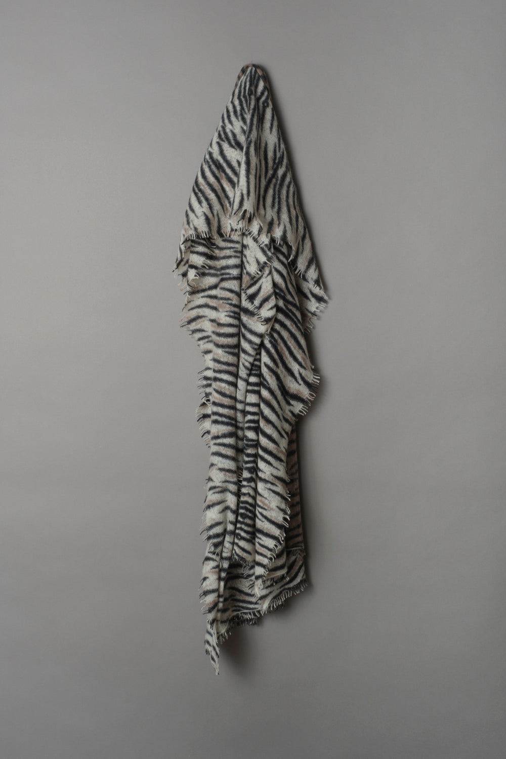Cashmere scarf zebra camel