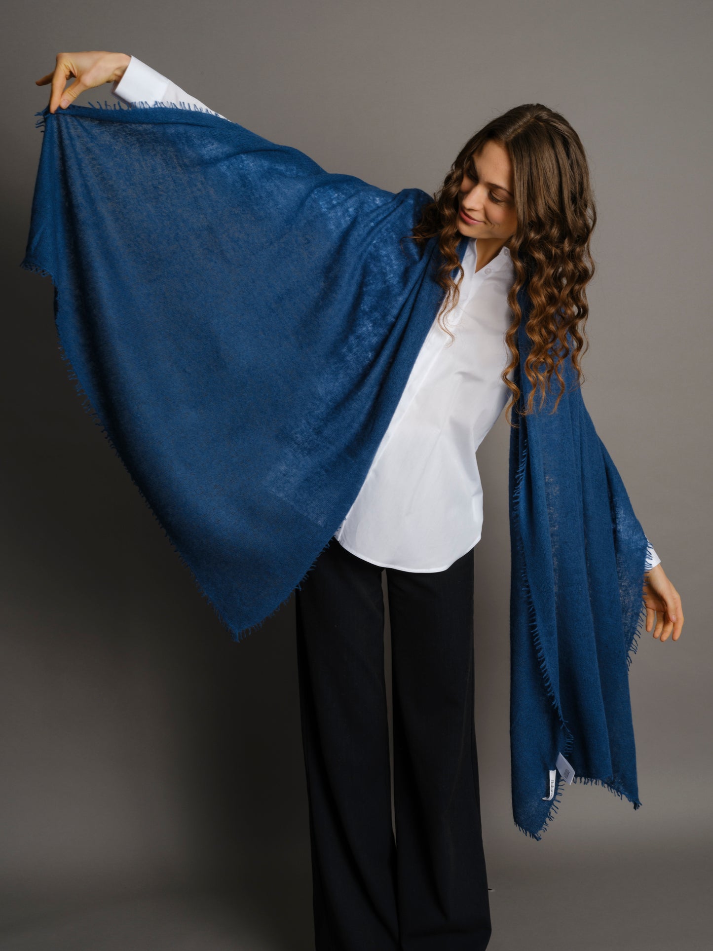 Cashmere scarf Legion Blue