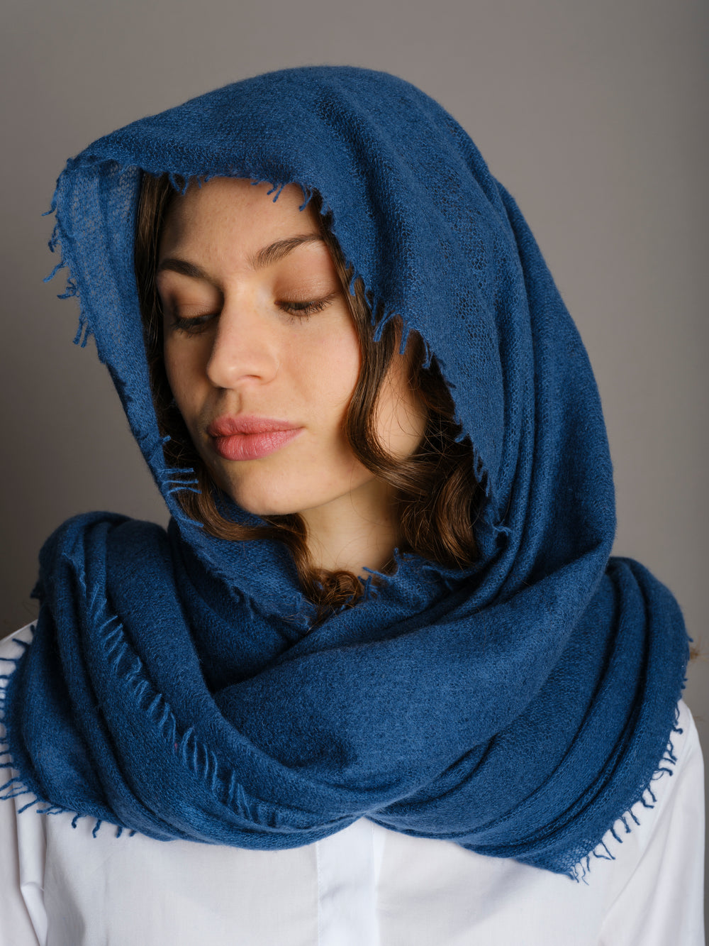 Cashmere scarf Legion Blue